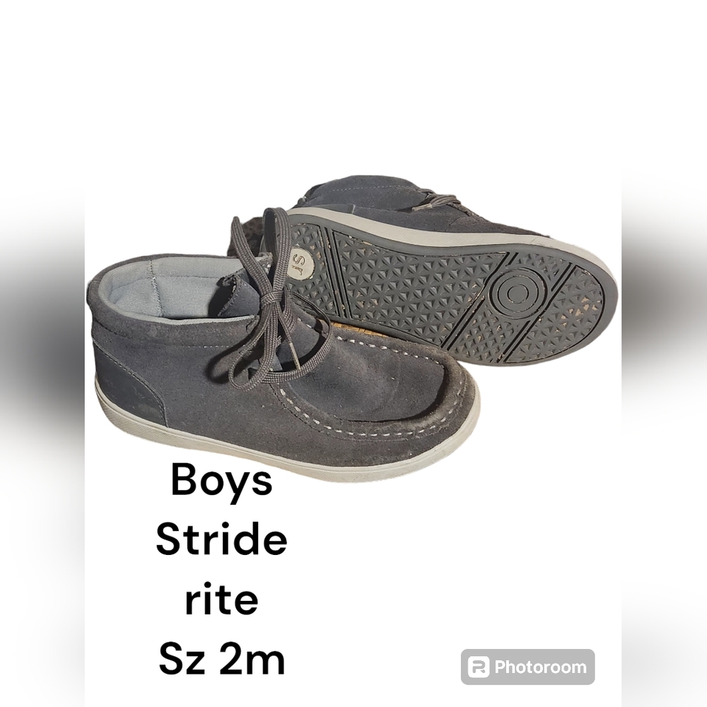 Boys stride rite shoes